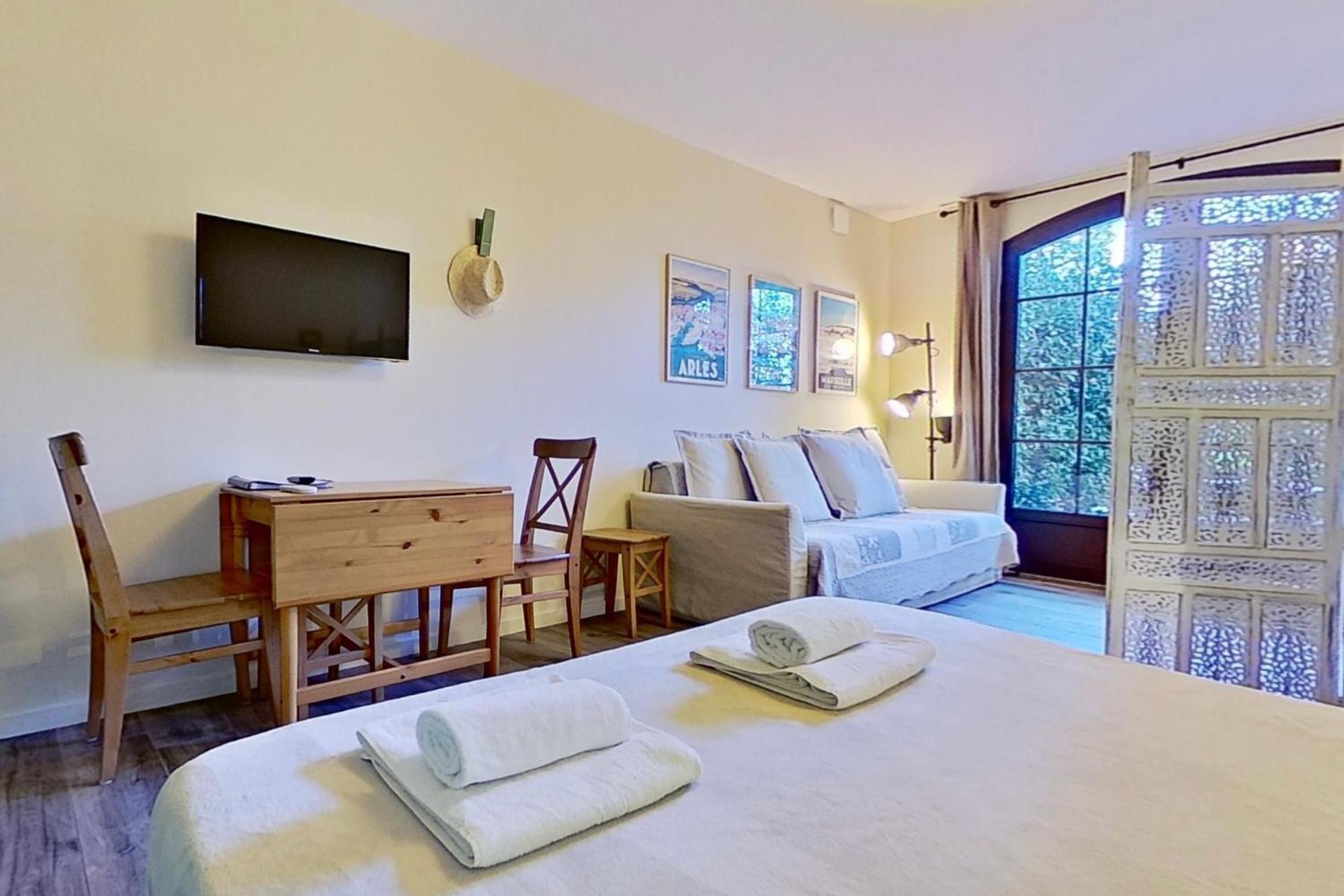 فينوف ليز أفيجْنْ La Villa Dupont D'Avignon المظهر الخارجي الصورة