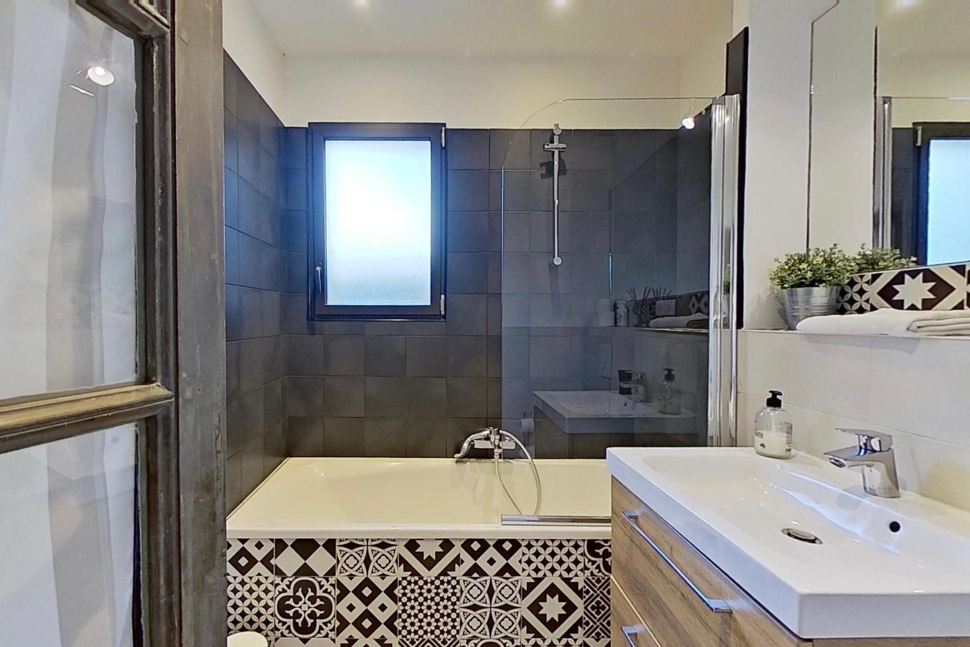 فينوف ليز أفيجْنْ La Villa Dupont D'Avignon المظهر الخارجي الصورة