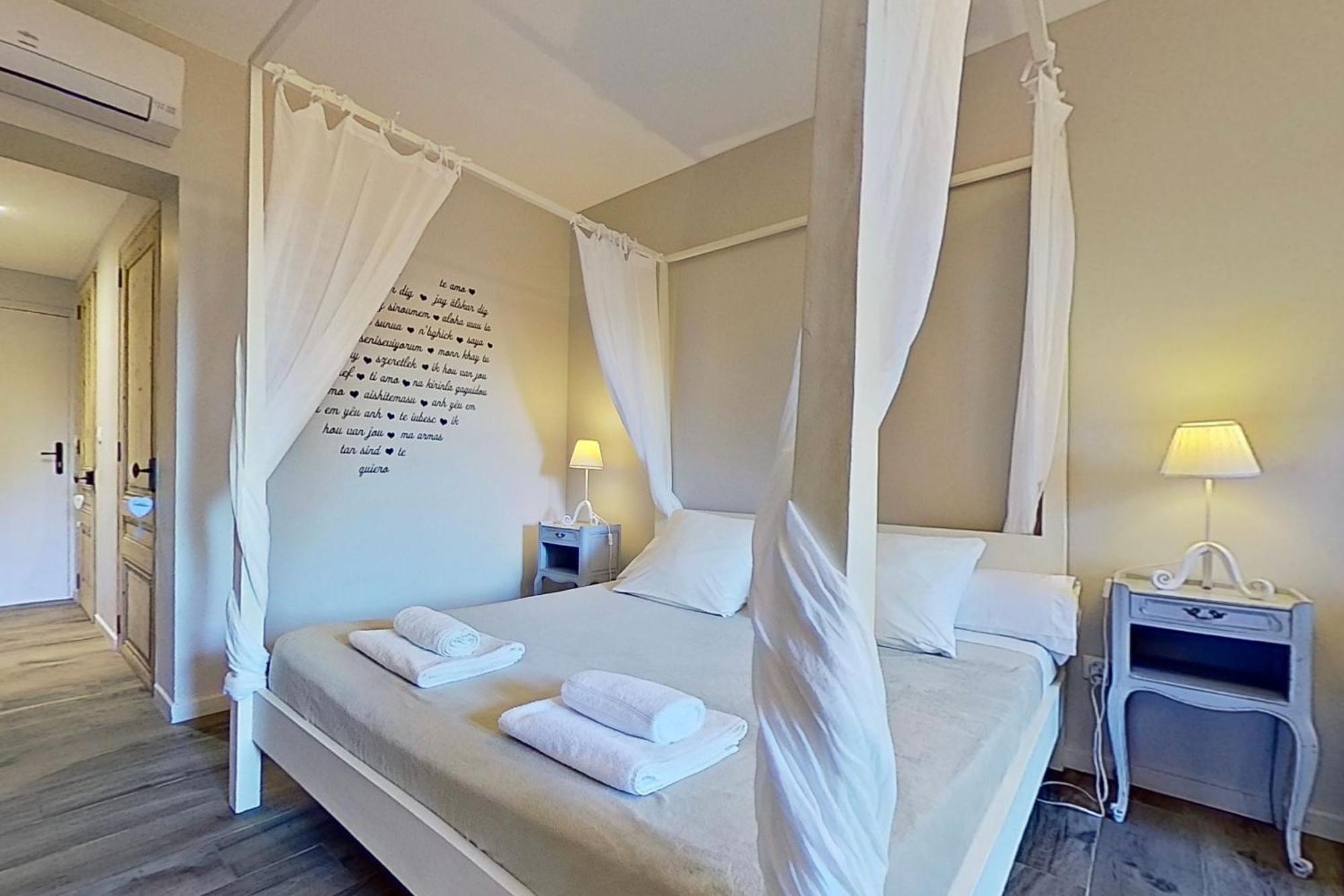 فينوف ليز أفيجْنْ La Villa Dupont D'Avignon المظهر الخارجي الصورة